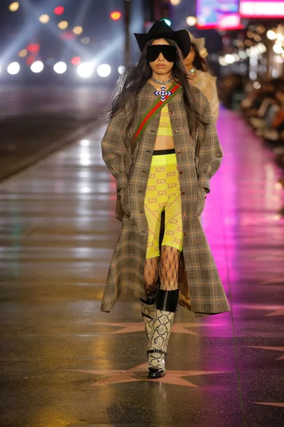 Look 72